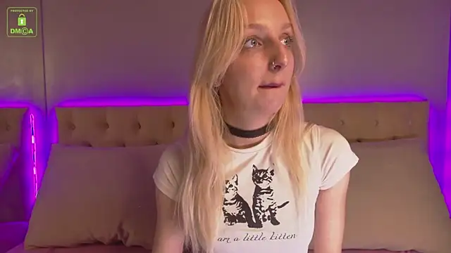 Snapshot of maya_snow chatting on September 27, 10:55 am maya snow online show from September 27, 10:55 am