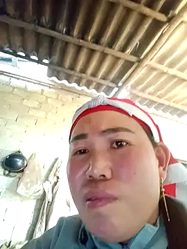 jienrrr online show from February 14, 7:54 am