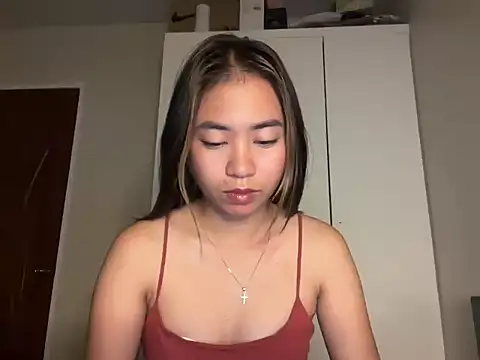 candycrushyyy online show from December 17, 2:49 am