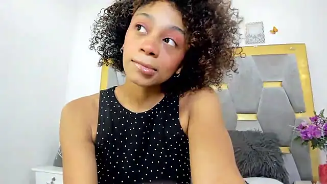 AliyahBrowns online show from October 19, 10:56 pm