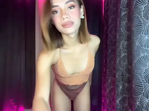 Lovelynikki03 online show from December 14, 3:51 pm