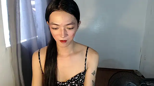 slimladyxoxo online show from September 14, 4:10 am