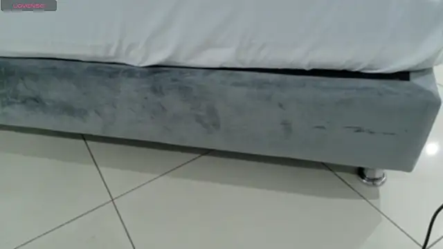 BeccaReedd online show from October 2, 3:22 am