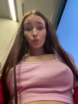 SnappyHappy online show from September 17, 4:38 pm