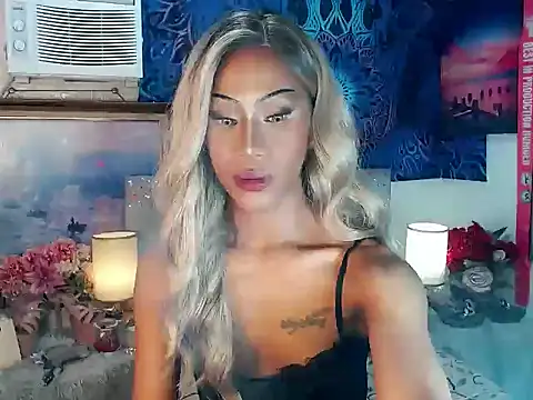 sassylatina online show from February 6, 6:22 pm