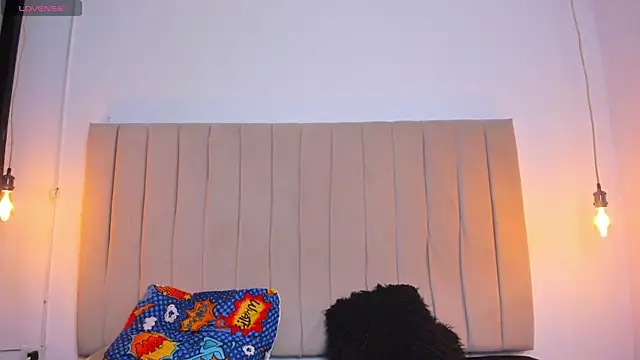 ana foxi online show from October 11, 4:50 am