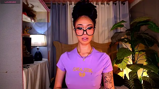 UrMassiveCockSabrinaOnTop online show from November 14, 5:35 pm