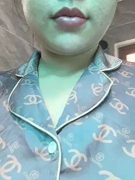 -Luxury online show from February 28, 1:05 am