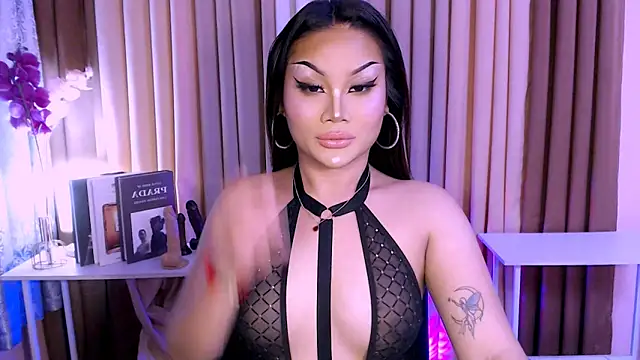 Coka bella online show from October 31, 7:40 pm