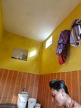 ISHANI-SINGH online show from November 5, 3:01 am