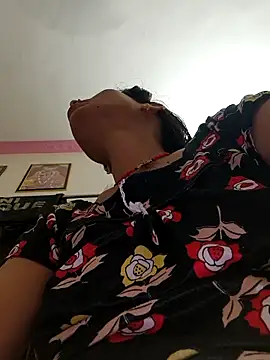 ISHANI-SINGH online show from October 3, 2:11 pm