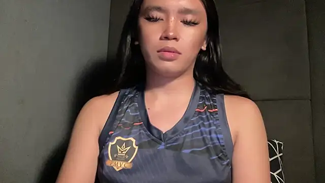 Claudia Johnson online show from October 27, 4:46 pm