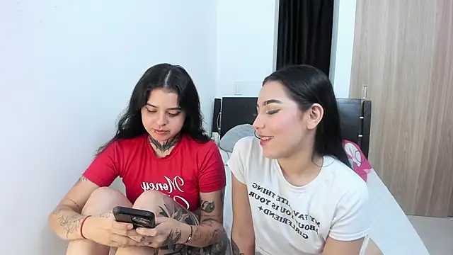 aria and tammy online show from November 9, 5:36 am