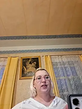 VikaKing online show from February 11, 4:47 am