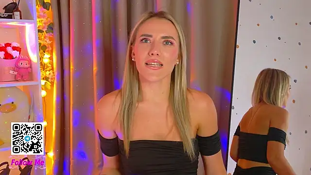 HoneyJohansson online show from September 29, 4:34 pm