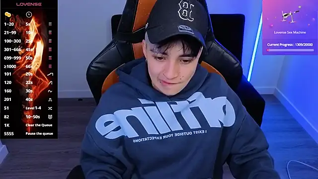 imlaiaaa online show from September 25, 9:23 pm