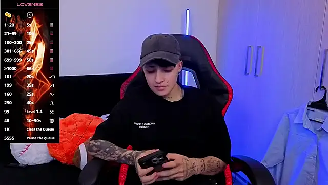 imlaiaaa online show from November 29, 10:58 pm