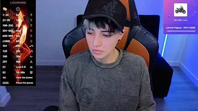 imlaiaaa online show from October 2, 9:09 pm