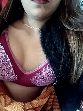 payalsharma95 online show from January 16, 5:31 pm