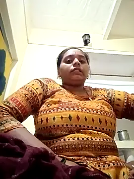 Hot crety online show from November 27, 1:25 pm