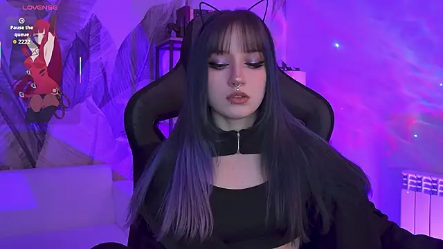 LiliLuna online show from February 11, 3:24 pm