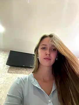 Snapshot of ElliRose chatting on September 19, 7:51 am ElliRose online show from September 19, 7:51 am