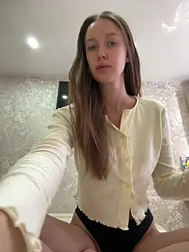 ElliRose online show from November 6, 5:57 am