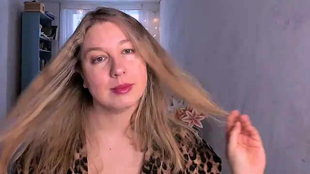 NancySanders online show from February 24, 8:46 am