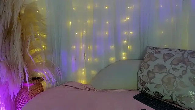 arianna cox   online show from October 30, 7:59 pm