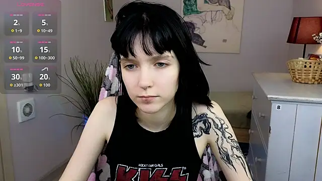 HazelTompson online show from October 2, 4:56 pm