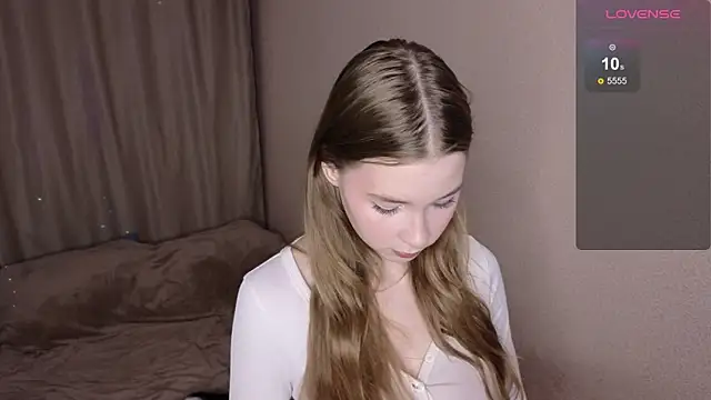Snapshot of taddy_shy chatting on October 25, 4:03 pm taddy shy online show from October 25, 4:03 pm