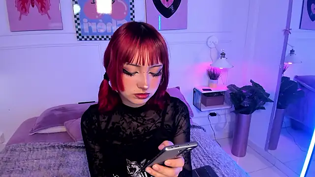 Zoe Lynch  online show from February 5, 12:08 pm