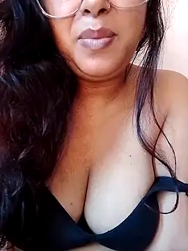 Snapshot of sweet_jenni chatting on October 15, 4:59 am sweet jenni online show from October 15, 4:59 am