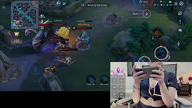 lulu404 online show from December 4, 3:35 pm