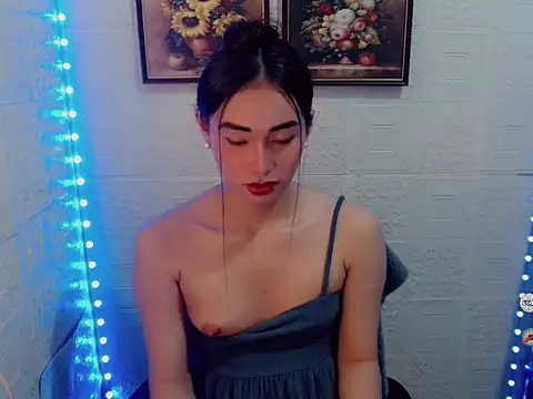 Snapshot of lovelysassy chatting on November 1, 2:54 pm lovelysassy online show from November 1, 2:54 pm