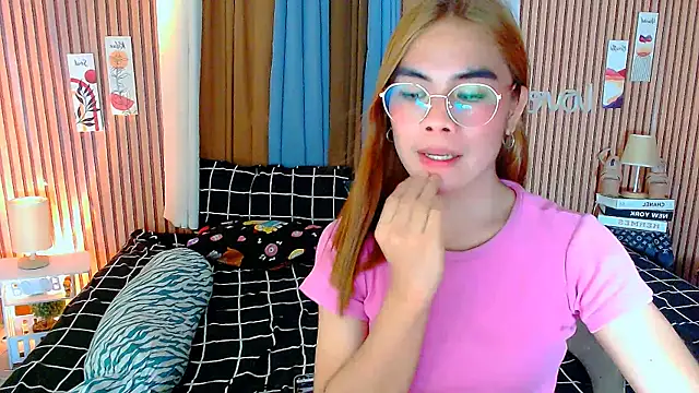 mikhaylahanderson online show from October 27, 10:11 am