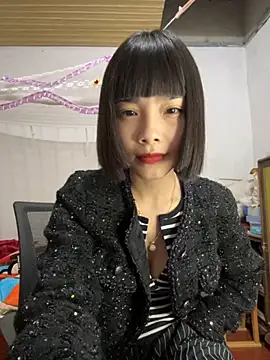 andymi1 online show from November 6, 1:17 pm