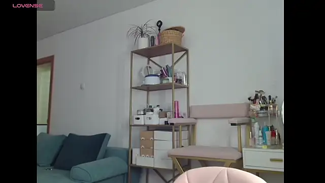 Snapshot of Avrora__Love chatting on October 25, 4:58 pm Avrora  Love online show from October 25, 4:58 pm