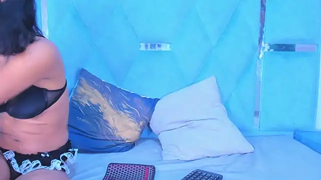 Snapshot of DaylesAndHarry chatting on September 19, 1:21 pm DaylesAndHarry online show from September 19, 1:21 pm