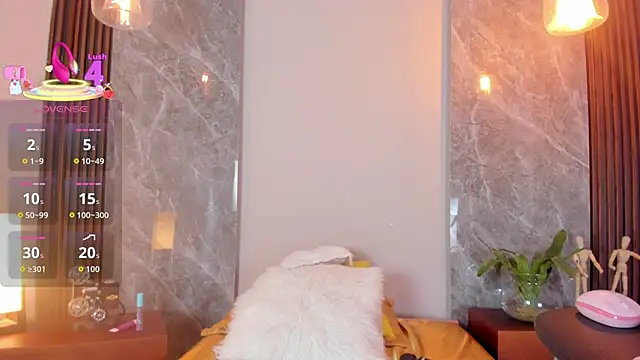 Emma hunter  online show from October 11, 4:39 am