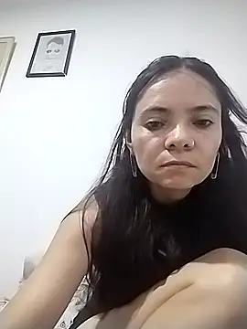 Cami Konor online show from October 28, 9:30 pm