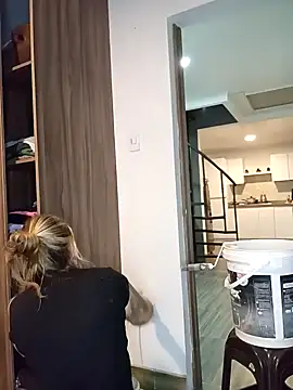 Fernandar2025 online show from December 4, 1:41 am