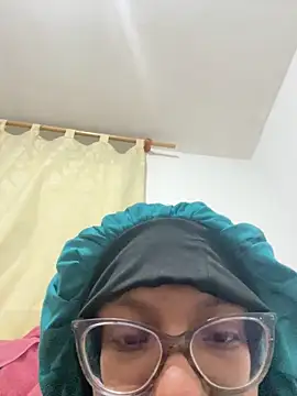 Valen1800 online show from November 13, 12:31 am