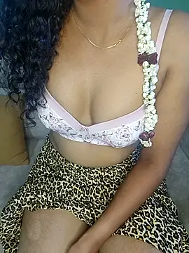 Tamilpallavi online show from December 17, 7:45 am