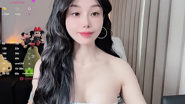 Xiatian520  online show from February 2, 7:18 am