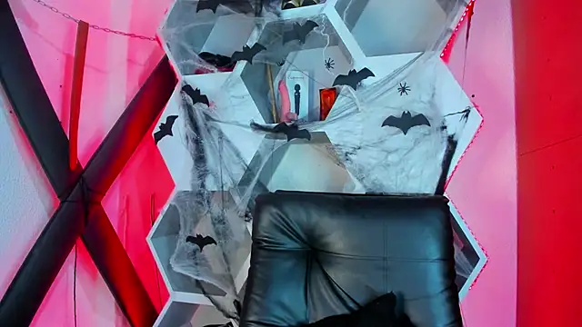 Madame Deborass online show from October 22, 5:01 am