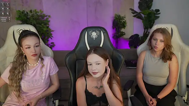 Claire Dreams online show from September 10, 2:39 pm