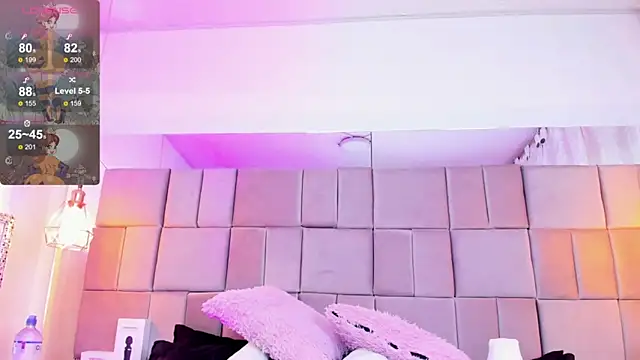 antoneella jones online show from October 9, 1:04 pm