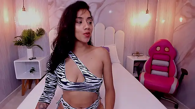 luna hot ass online show from October 1, 8:25 pm