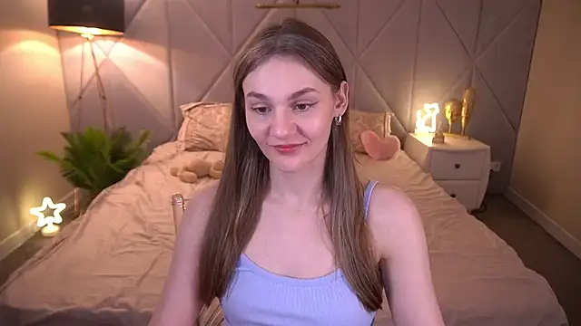 DiamondGoldie online show from November 17, 8:20 pm